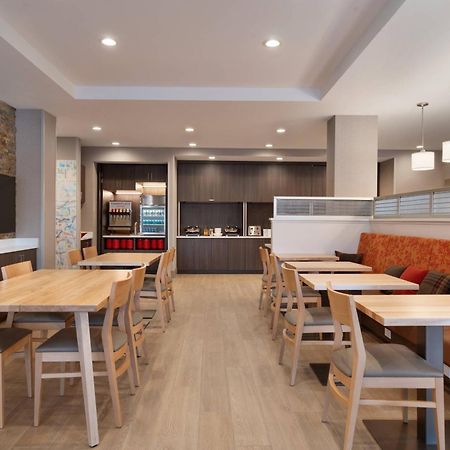 Towneplace Suites By Marriott Logan Kültér fotó