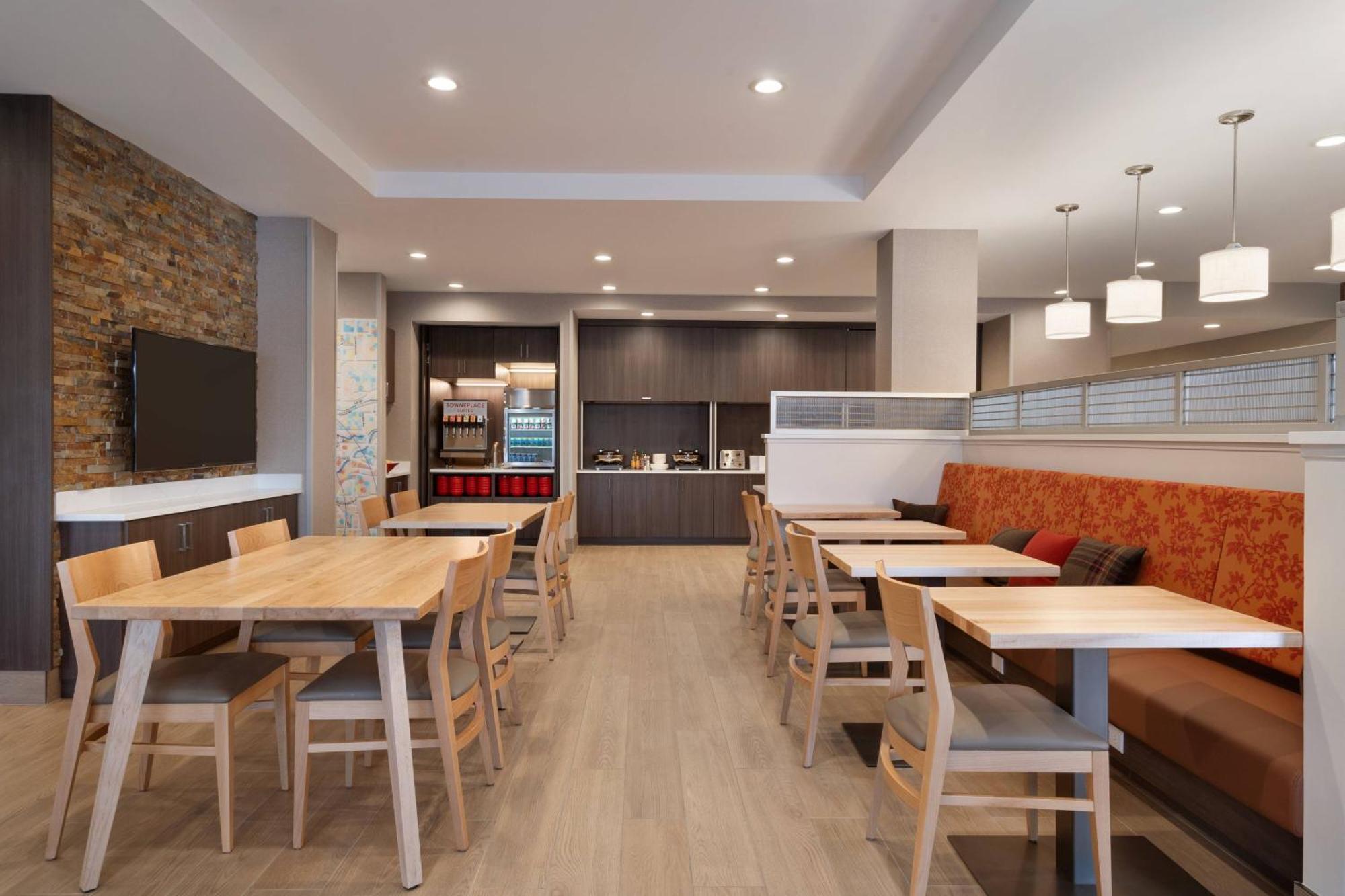 Towneplace Suites By Marriott Logan Kültér fotó