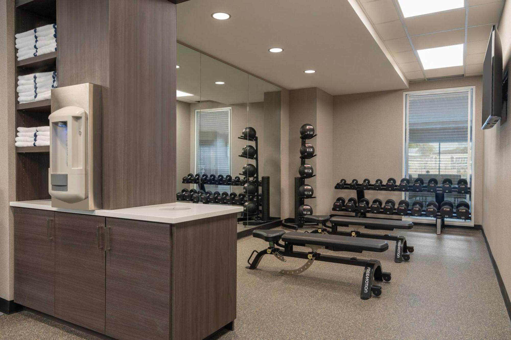 Towneplace Suites By Marriott Logan Kültér fotó