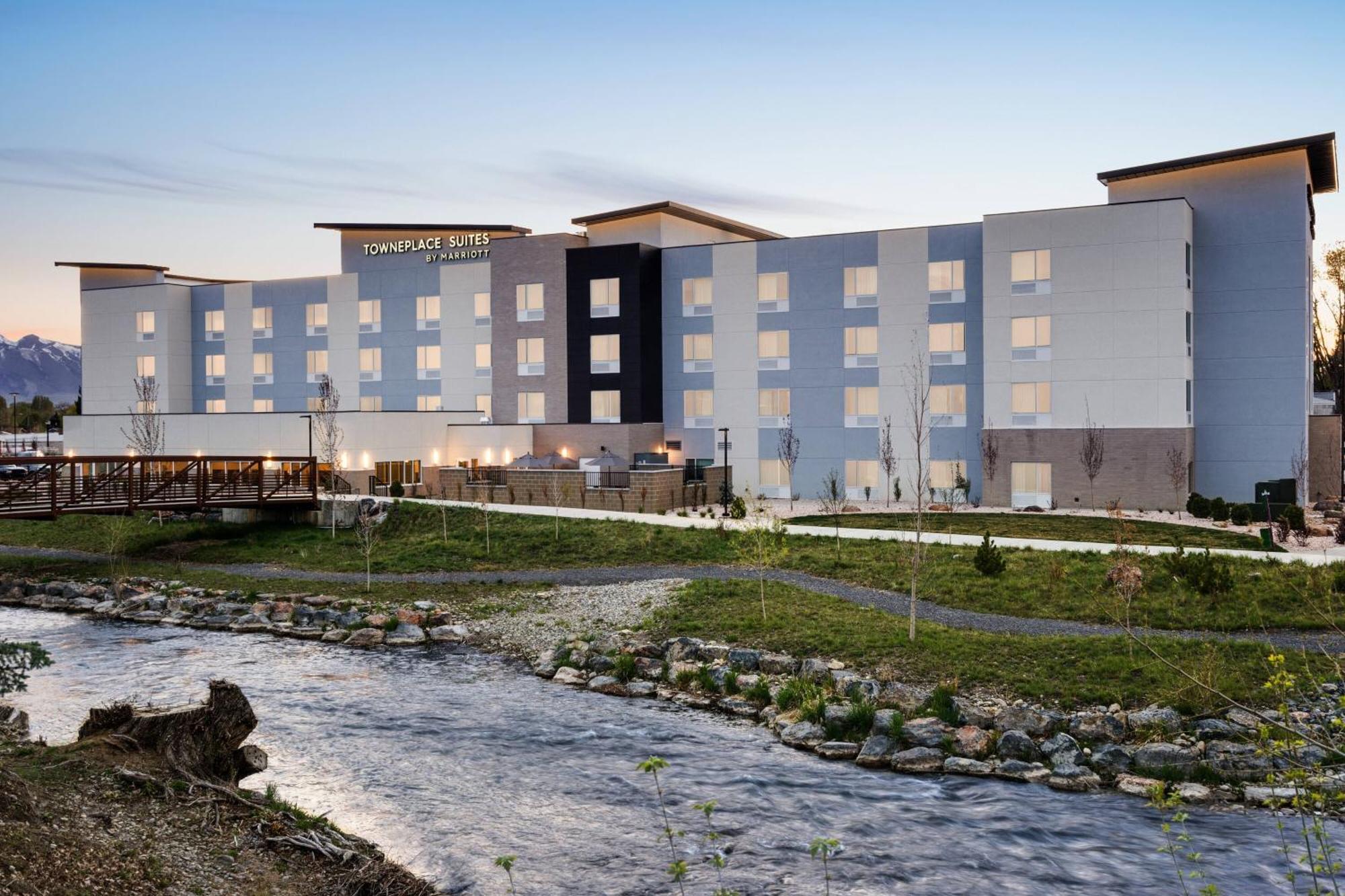 Towneplace Suites By Marriott Logan Kültér fotó